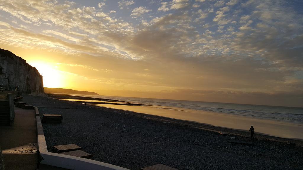 Le Gallion Apartment Dieppe Bagian luar foto